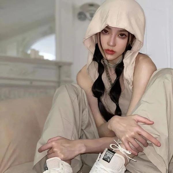 三月小姐